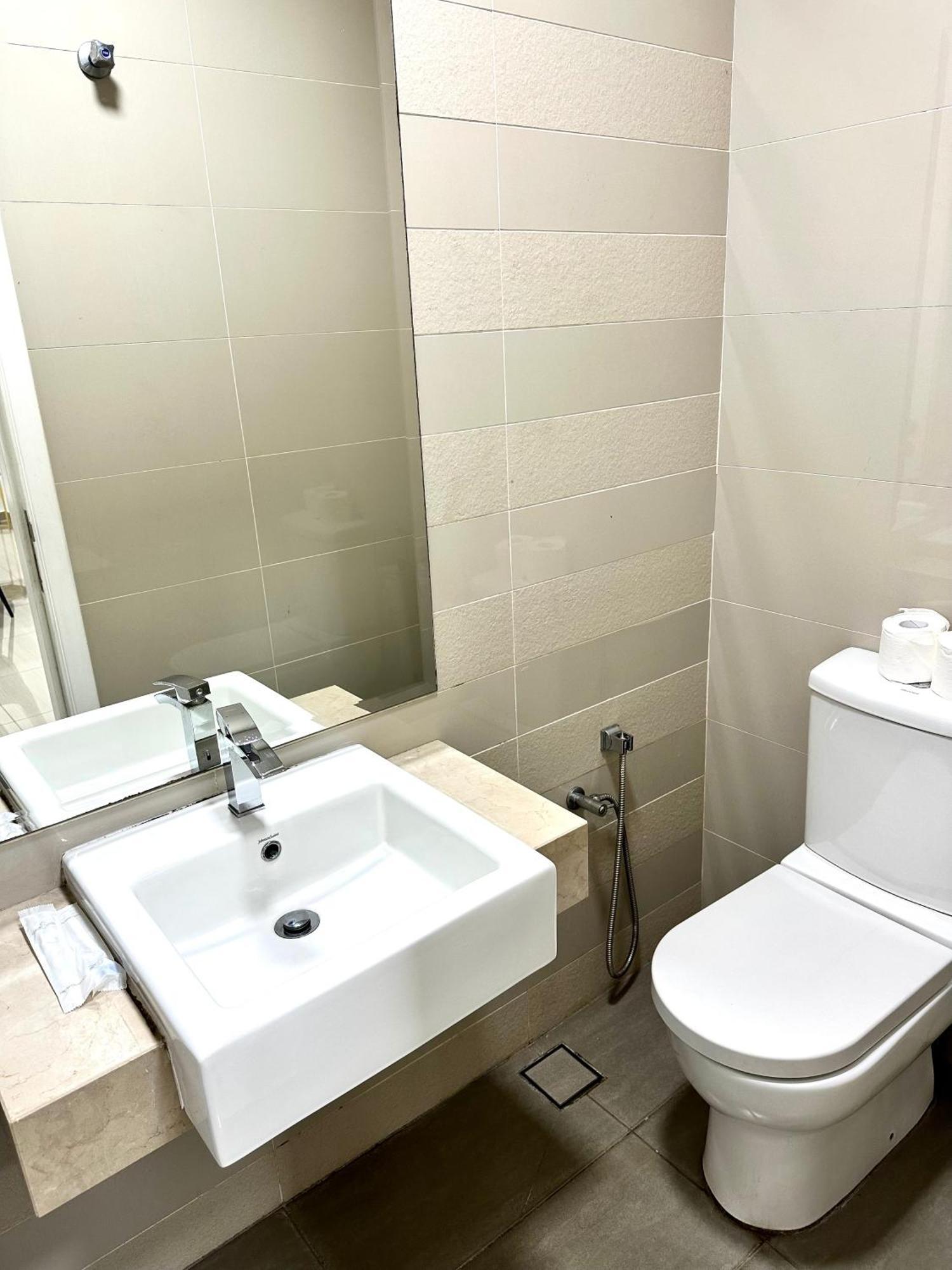 Binjai 8 Klcc By Psm Luxury Suites Куала-Лумпур Экстерьер фото